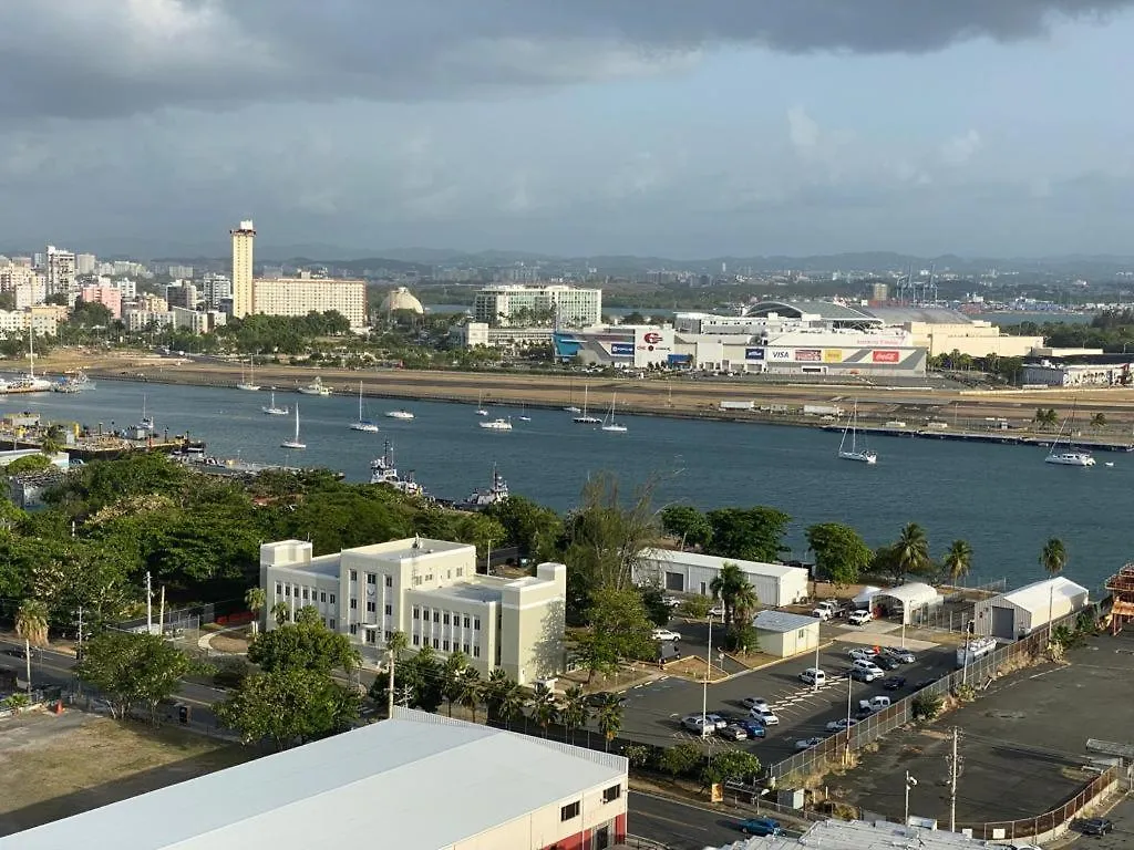 Feriehus Kasa Skyview Luxury Loft Style 15Th Floor Condo San Juan